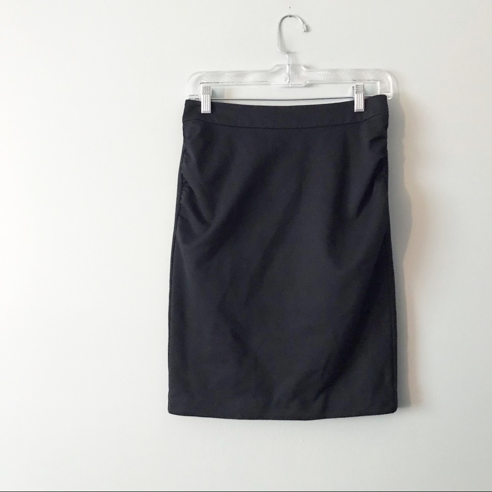 BCBGMAXIZARIA Black Flattering Pencil Skirt
